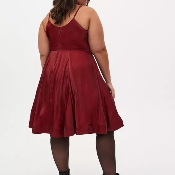 Torrid NWT Mini Satin Dress In Burgundy Red- Size 22 - Picture 3 of 10